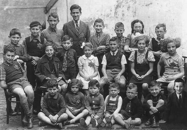 kinderfoto 1942.jpg