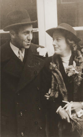 Trouwfoto van Max Heimann en Ingeborg Heinemann.jpg