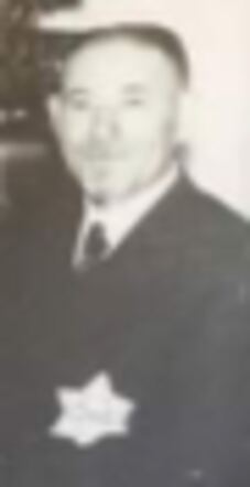 Moses Zwecher.png