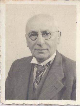 lion_ini_s_grandfather_2.jpg()(7372AD9DE95B0DB31BCC5E8A1F478482).jpg