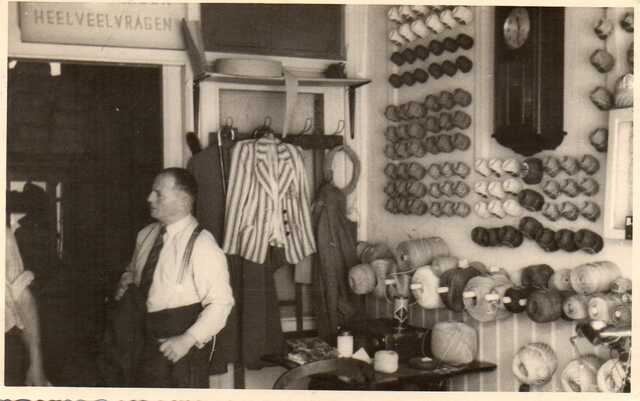 Bruno in winkel kalvermarkt007.jpg