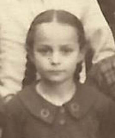 1939_Erna de Levie (pasfotovorm) 300dpi.jpg