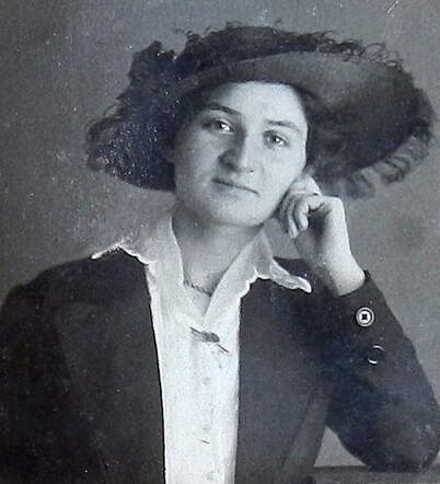 Eva Leiser-van Dantzig (1884).jpg