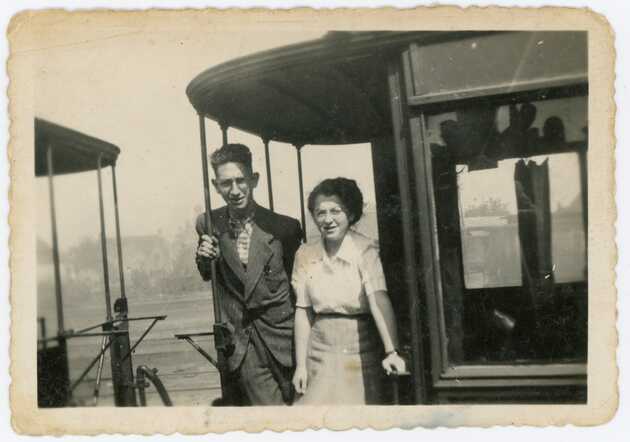 HR 392 Ducie en Leo op Drachtstertram.jpg