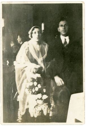 choepa , huwelijk Rika Oudgenoeg en Simon de Lange 29-9-1941 Leek 1118.jpg