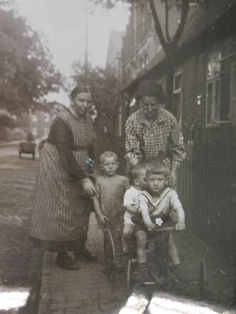 Wesermann, Alma hinten rechts.JPG