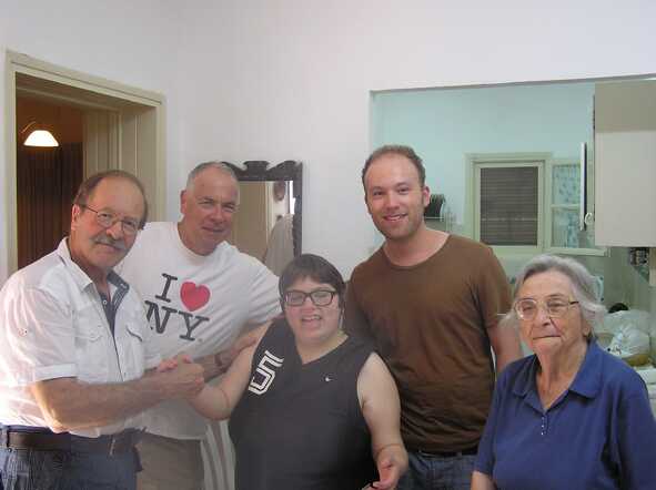 Israel 2013-Peter, Tali, Noa, Daniel, Chawa.jpg