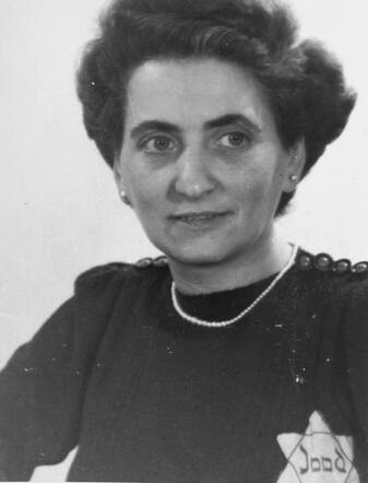  Rachel Roet 