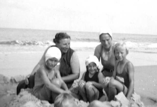 By the sea at Texel ........