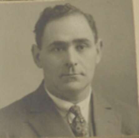 Eliazar Embden 