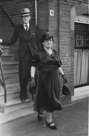 Rosette Eljon Fruitman met zoon Emanuel.jpg