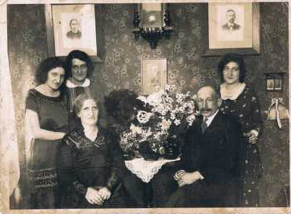 Jakob and Sara Ruben-Weinberg, on the 25th anniversary of their marriage.