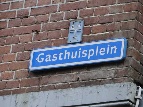 Gasthuisplein bord.JPG