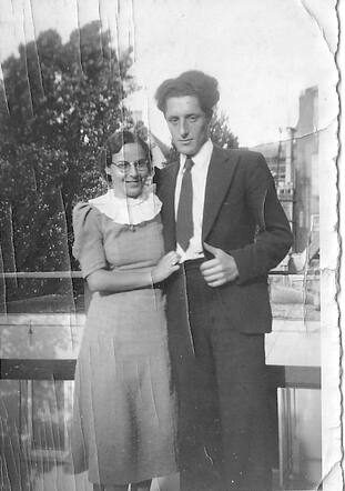 Aaron Schelvis and Julie Schelvis-De Rosa.jpg