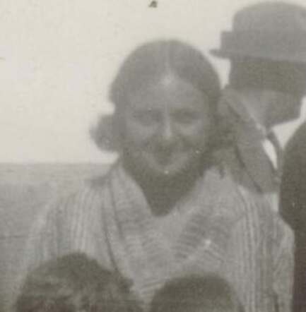 Esther Elise Gosschalk-Stern.jpg