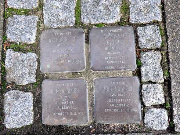 stolpersteine gezin Bloch-Elsemühlenweg_39.jpg