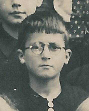 81. tuindorpschoolklas met bertus burema, ewald en louis wolff 1938.jpg