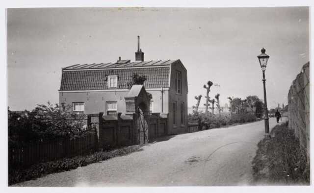 Zeeburgerdijk 184 later 226.jpg
