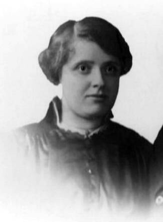 Esther Klein-de Vries.jpg