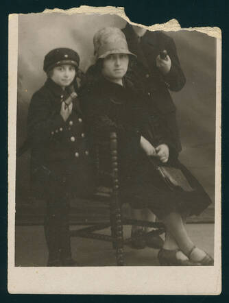  Alida Buijs-Norden met haar dochter Frederika , ca. 1925