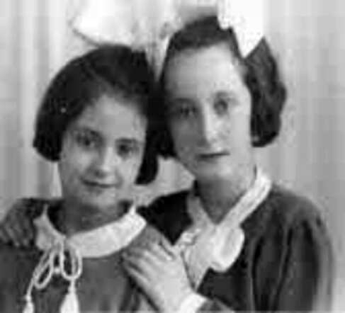 Helena Commy en Frouwke Sanders.jpg