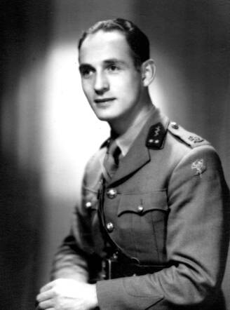 Roelof Frank, health officer.