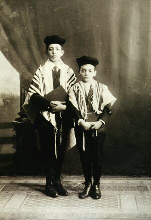Jeugdfoto van Samuel (links) en Louis Englander.