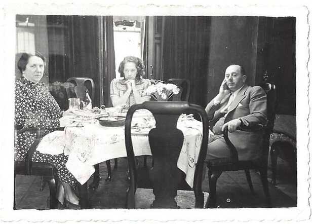 Ans, Dollie en Hans Kan.jpg
