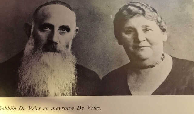 Rabbijn Simon Philip de Vries en Judith de Vries de Jong.jpg
