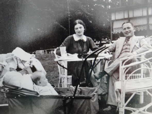 1932 vakantie in Oosterbeek.JPG