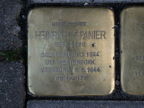 struikelsteen Heinrich Spanier Keizerstr 10.jpg