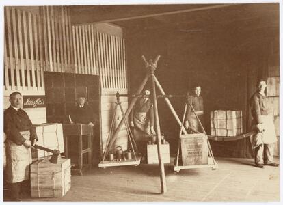 Gemeentelijke Handelskade SAA Beeldbank, 1905 ca..jpg