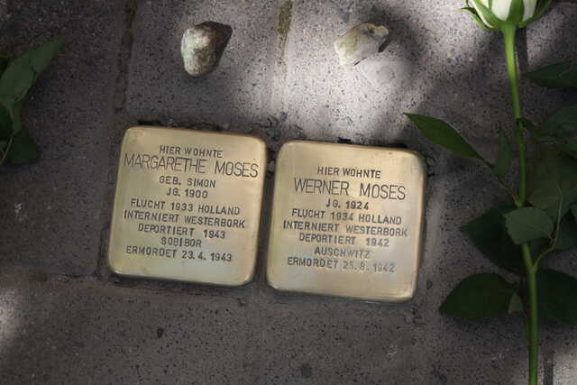 Stolperstein moeder en Werner Moses