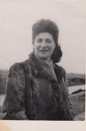 Julie Drukker 1.jpg