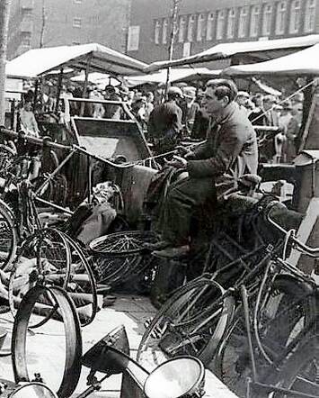 Philip Kriger Robles op de markt.