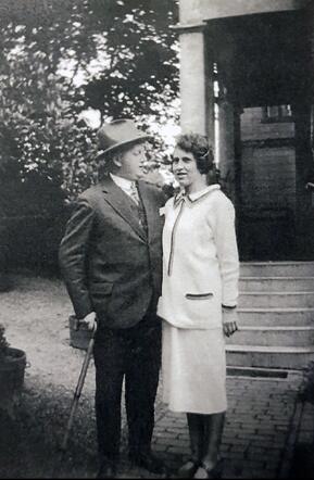 Renee Rosine Maschke-Roos and her husband Herman Maschke.