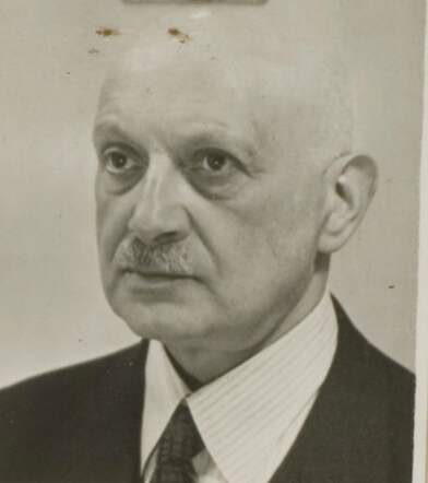 Benjamin Wolf SAA paspoort aanvraag 1943.JPG