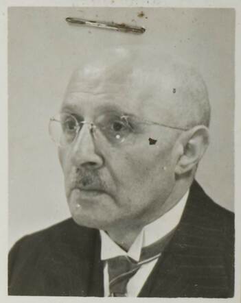 Simon Wolf SAA paspoort aanvraag 1943.JPG