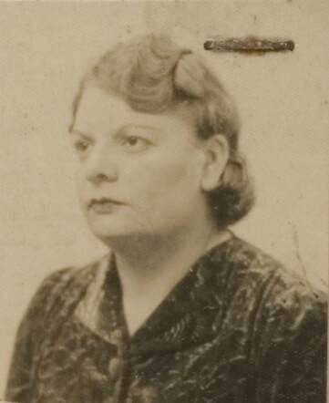 Helene Spielmann SAA paspoort aanvraag 1942.JPG