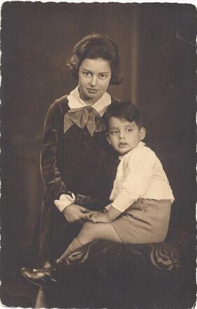 Marie Matteman-Frank met haar broertje Benjamin Henri Frank