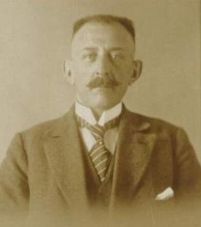 Israel Boutelje.png