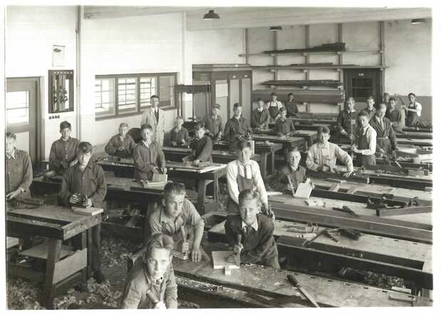 Hartog van Monnikendam in 1936 klassenfoto Ambachtsschool te Gouda.