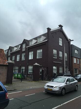 Voormalige textielfabriek aan de Lange Schijfstraat 107 in Tilburg. 