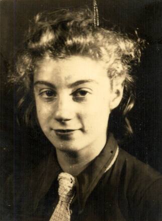 Esther Voorzanger