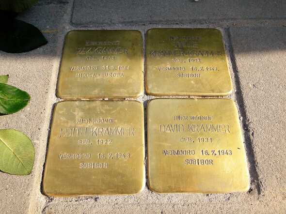 Stolpersteine Hyacinthstraat 30, Zwolle.    