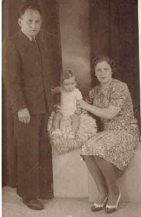 Markus Ellowicz, Janina Ellowicz-Waldinger en Leo Ellowicz.jpg