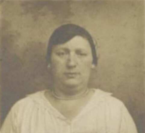 Esther Sturkop Polak 1922 Felixarchief.JPG