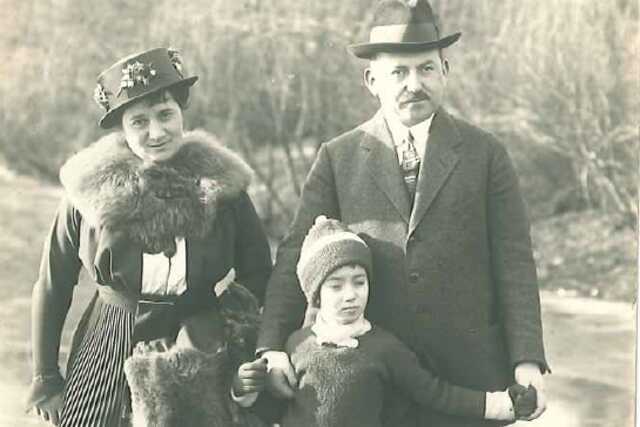 Familie Salomon 1925.png