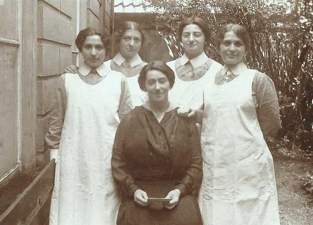 Rachel Knoop (left), apprentice nurse.