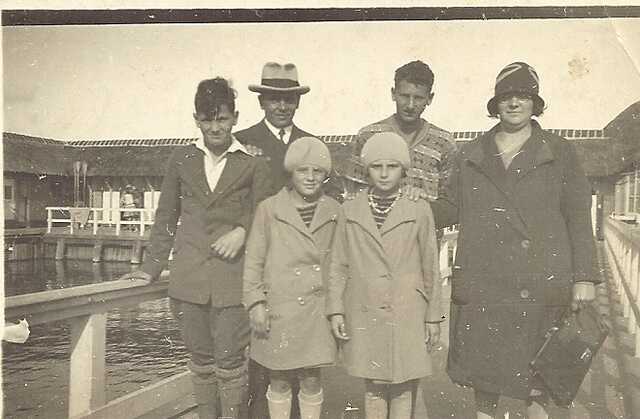 63. Abraham Levie Clara Mina Isaac Vouwtje van West.jpg